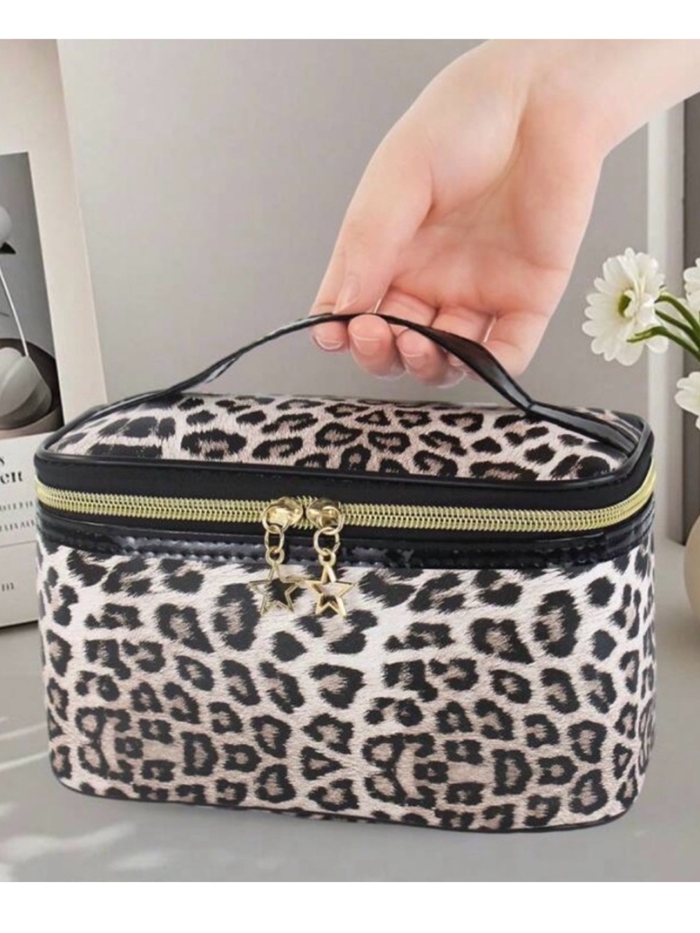Leopard Print Women's Cosmetic Bag - Stylish Portable Case
